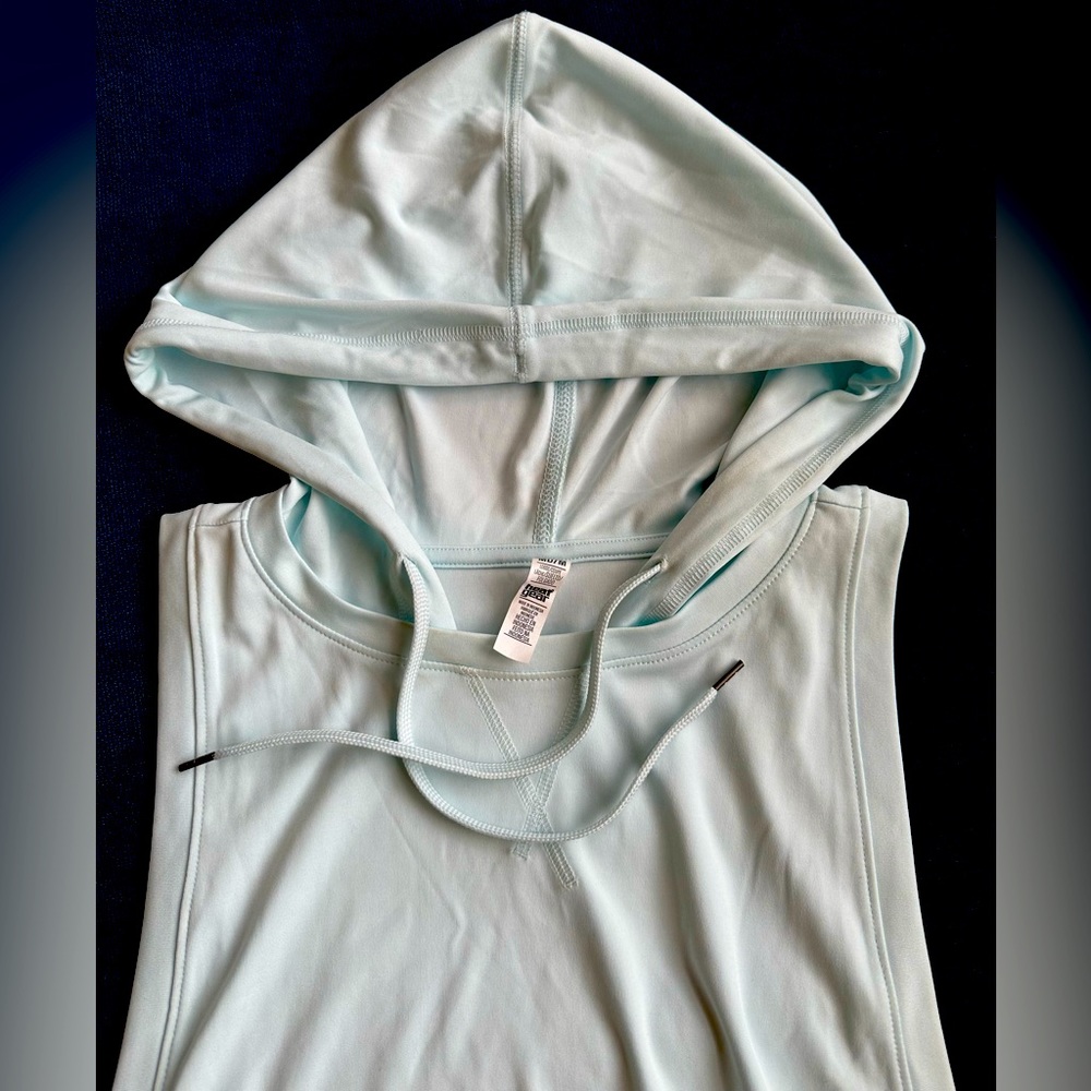 NWT Under Armour Sleeveless Gym Hoodie Shirt Blue Heat Gear